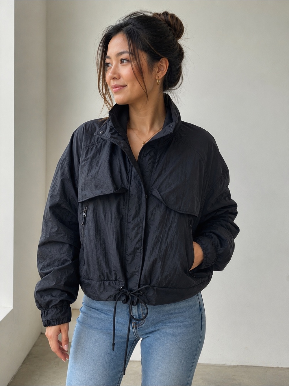 Women’s Black Lightweight Hooded Rain Jacket Windbreaker Large Full Zip Water-Re